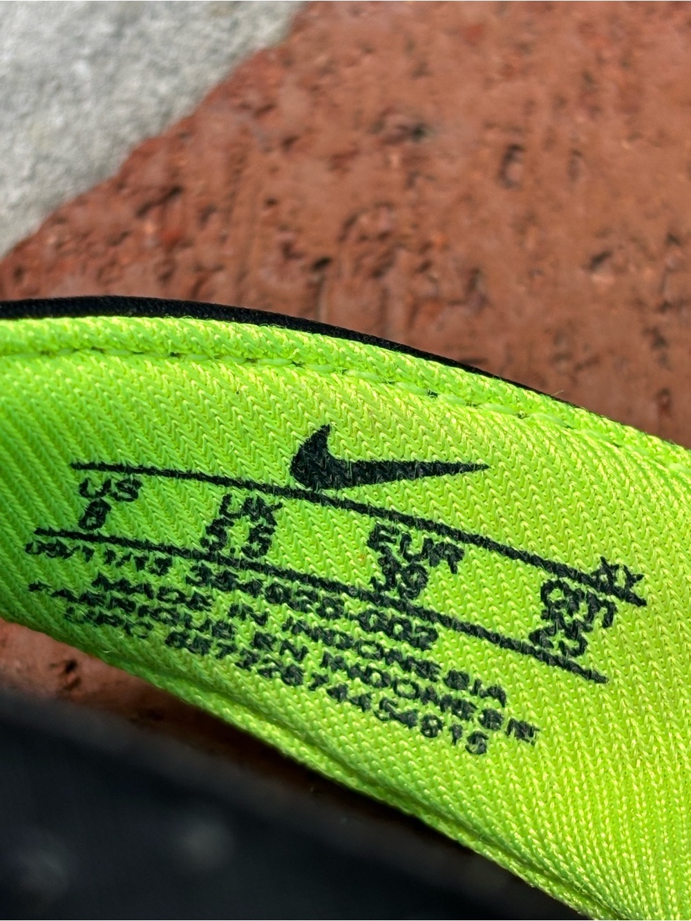 Nike Women’s Comfort Thong Flip Flops – Black/Blue/Volt – Size 8 - Picture 2 of 5